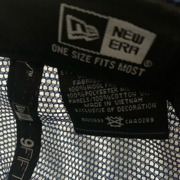 New Era snap back Toronto Blue Jays Hat. - Picture 3 of 3